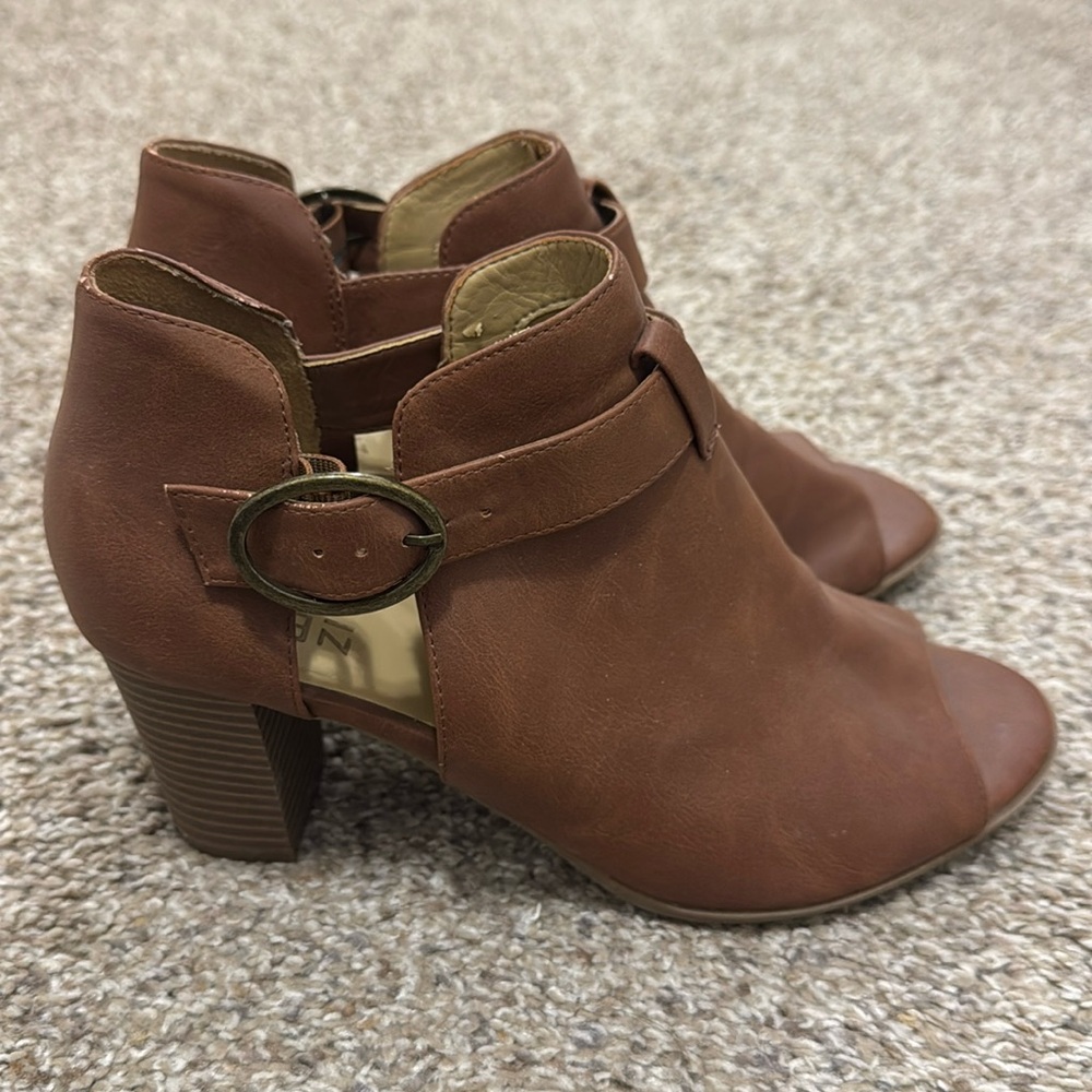 Naturalizer Peep-Toe Bootie- Women’s size 9
